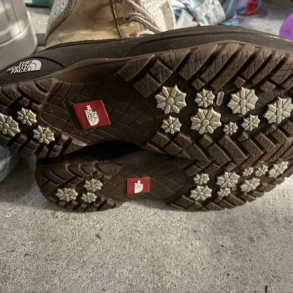 The North Face Brown Winter Boots - Picture 3 of 4